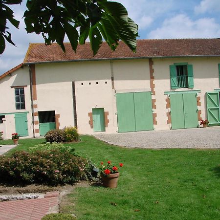 Les Malvaux Bed & Breakfast Huriel Luaran gambar
