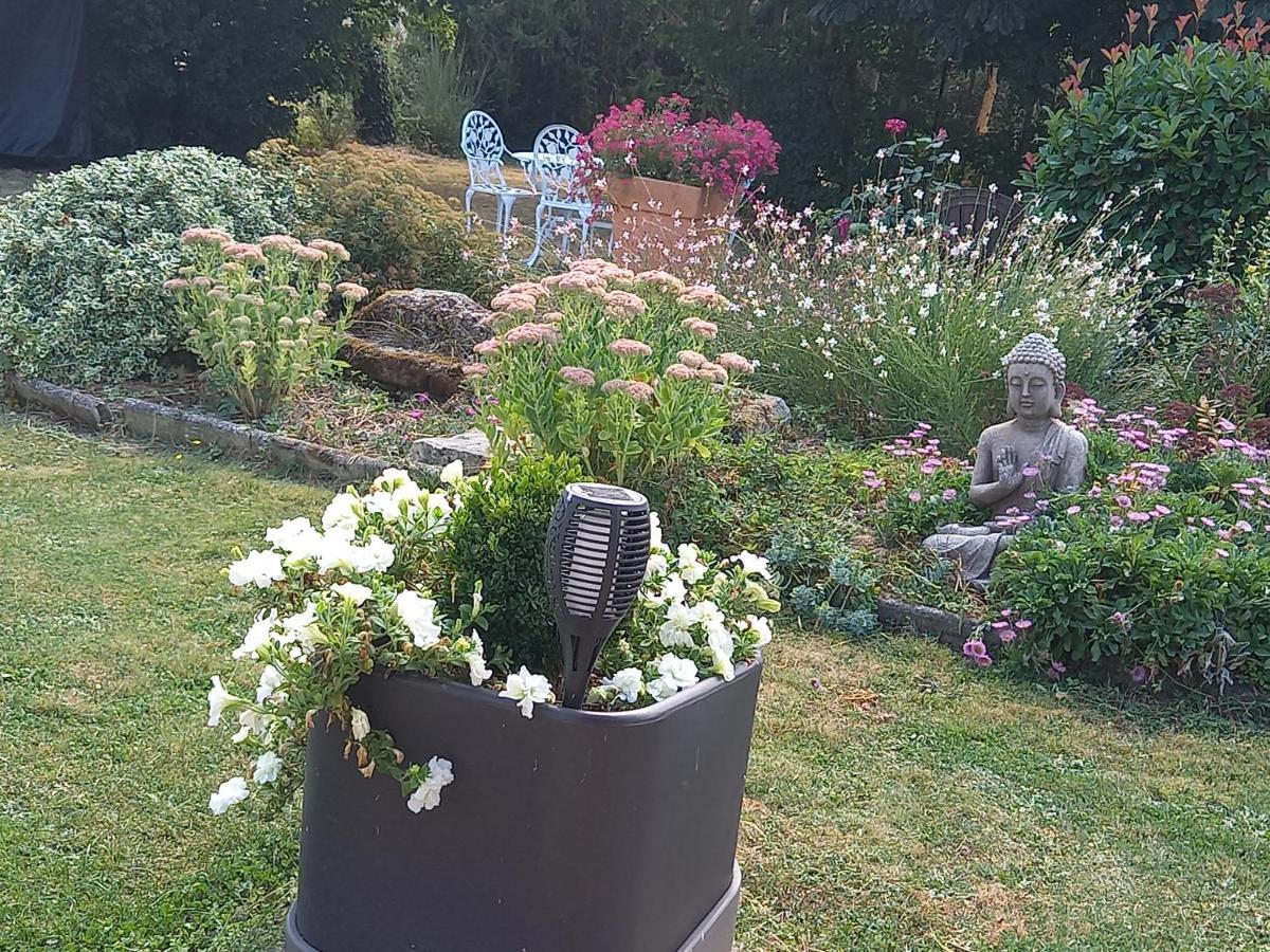 Les Malvaux Bed & Breakfast Huriel Luaran gambar