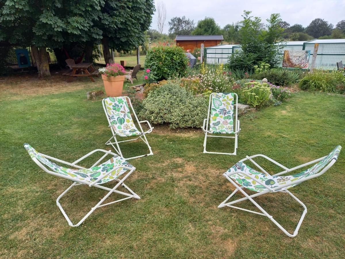 Les Malvaux Bed & Breakfast Huriel Luaran gambar