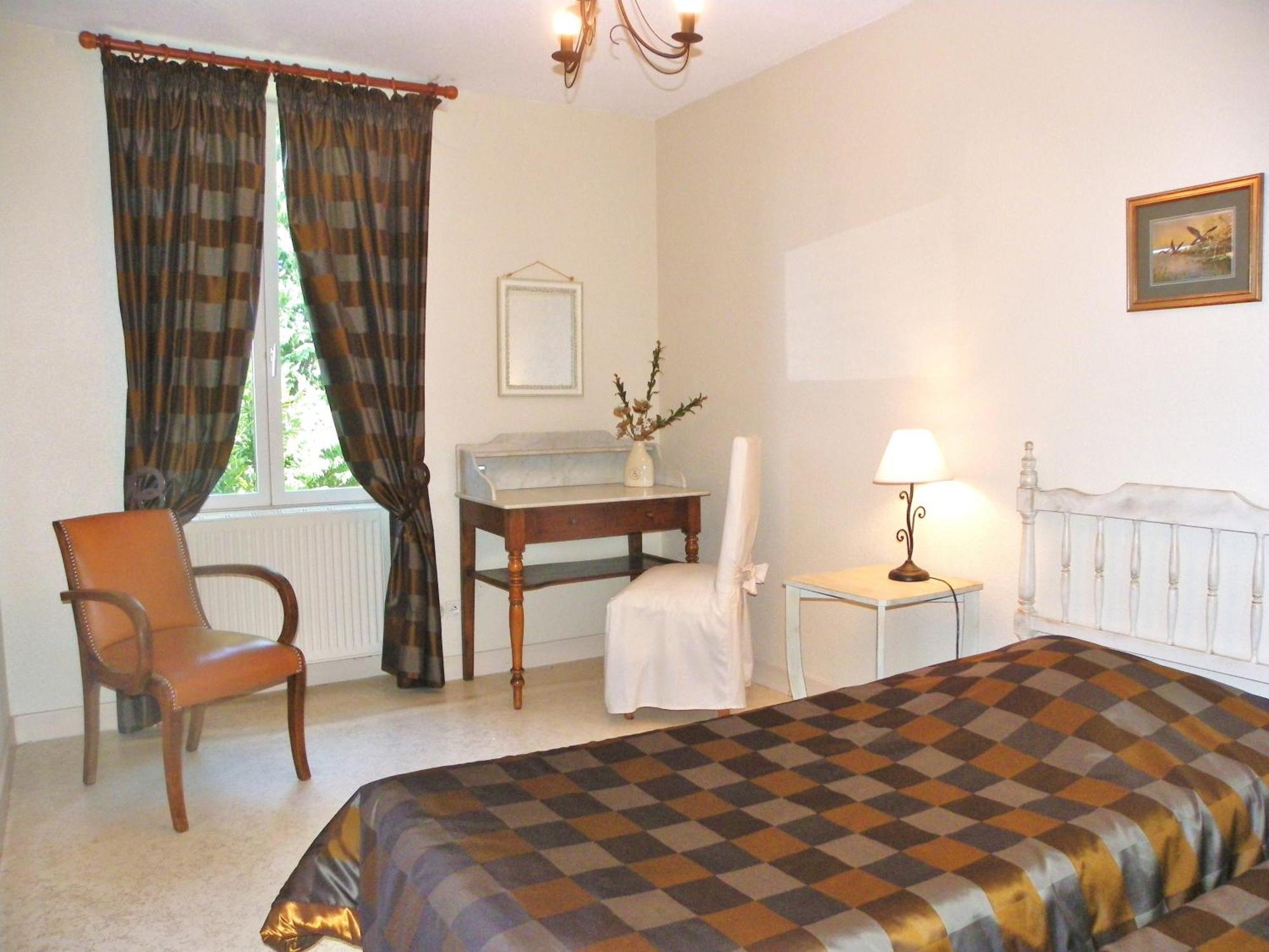 Les Malvaux Bed & Breakfast Huriel Luaran gambar