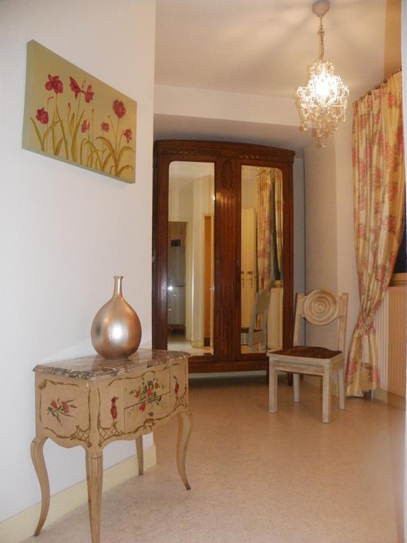 Les Malvaux Bed & Breakfast Huriel Luaran gambar