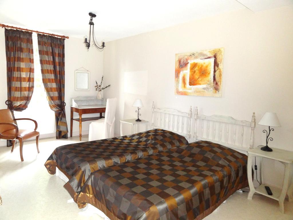 Les Malvaux Bed & Breakfast Huriel Luaran gambar