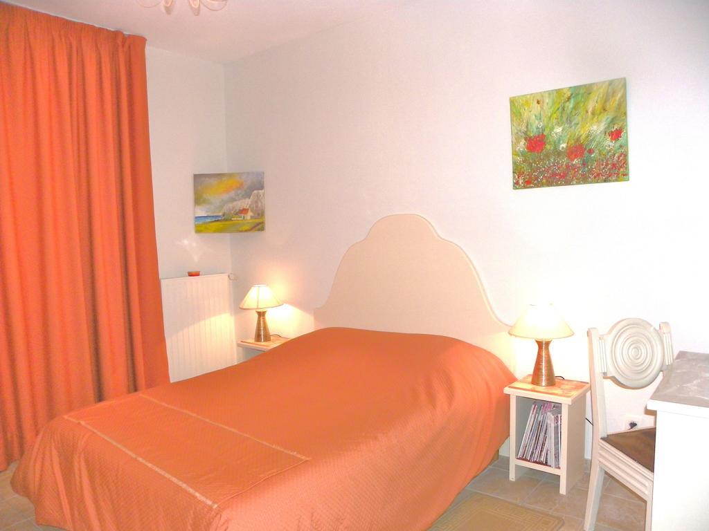 Les Malvaux Bed & Breakfast Huriel Luaran gambar