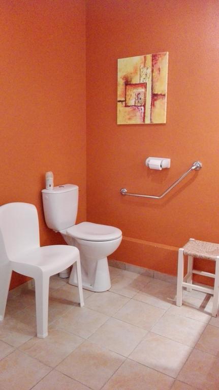 Les Malvaux Bed & Breakfast Huriel Luaran gambar