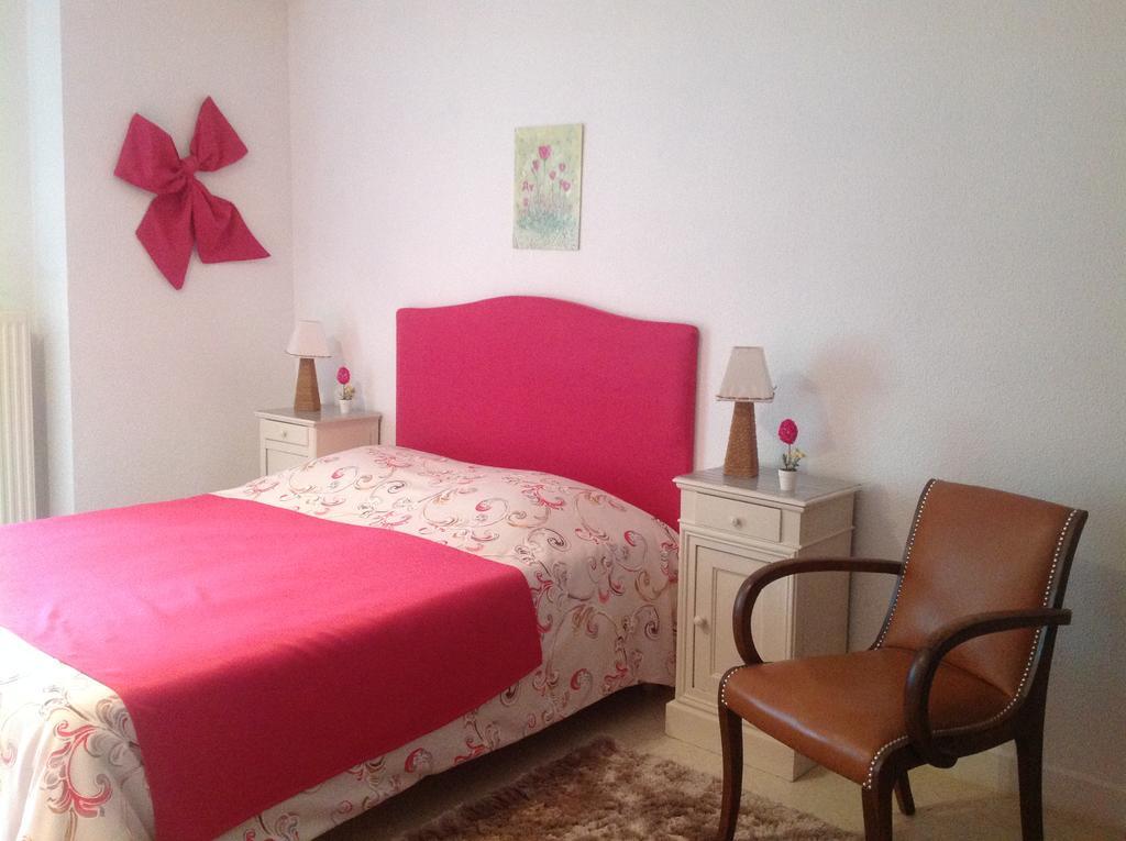 Les Malvaux Bed & Breakfast Huriel Luaran gambar